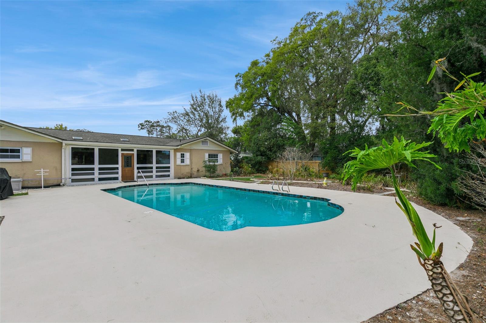 Image 36 of 50 For 113 Rose Briar Drive