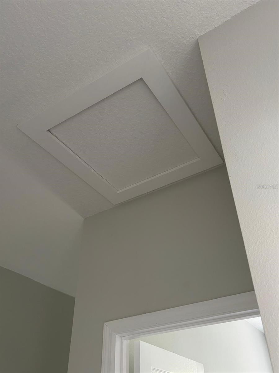 Image 15 of 21 For 427 Madison Circle