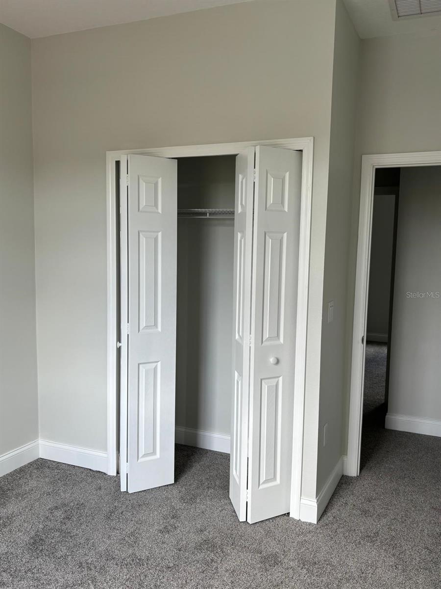 Image 17 of 21 For 427 Madison Circle