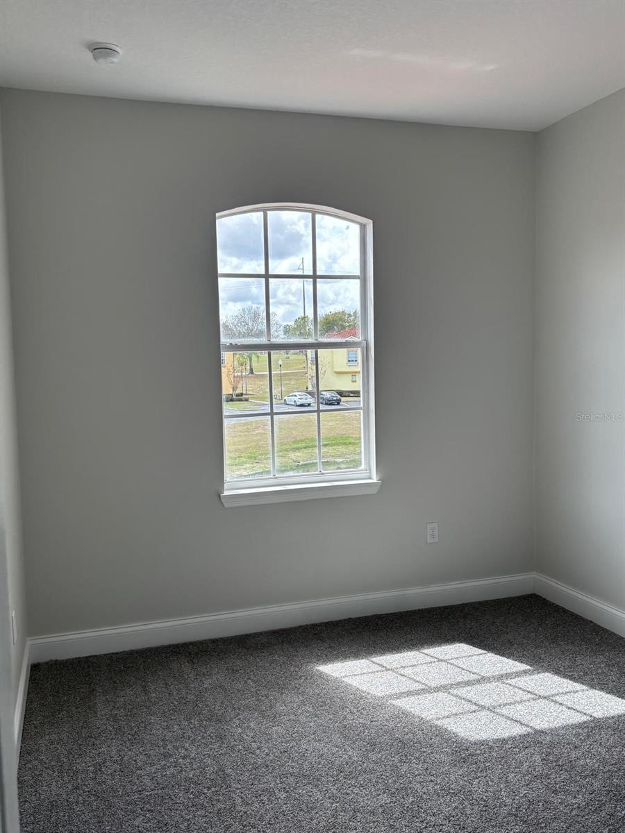 Image 18 of 21 For 427 Madison Circle