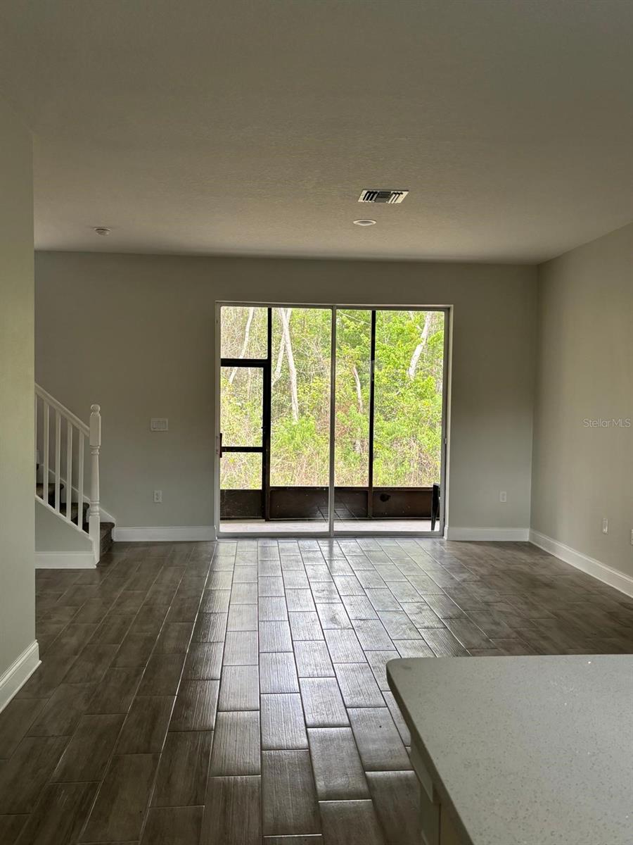 Image 4 of 21 For 427 Madison Circle