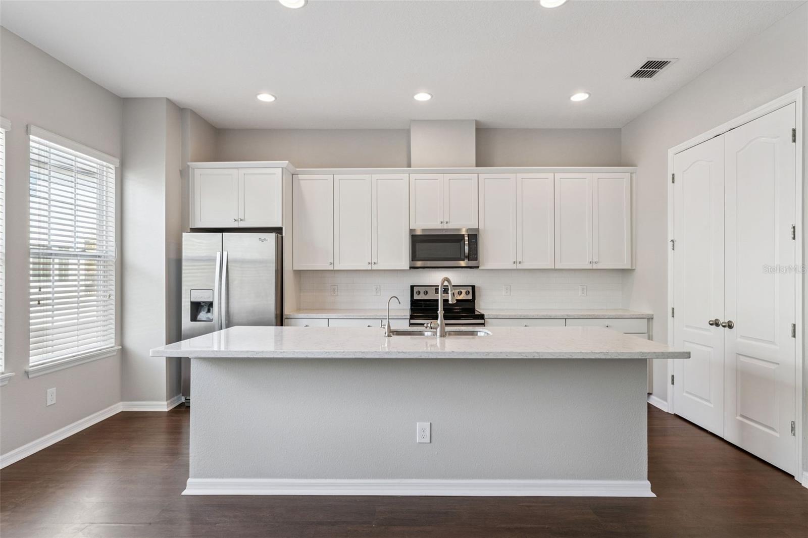 Image 11 of 51 For 101 Boardwalk Avenue