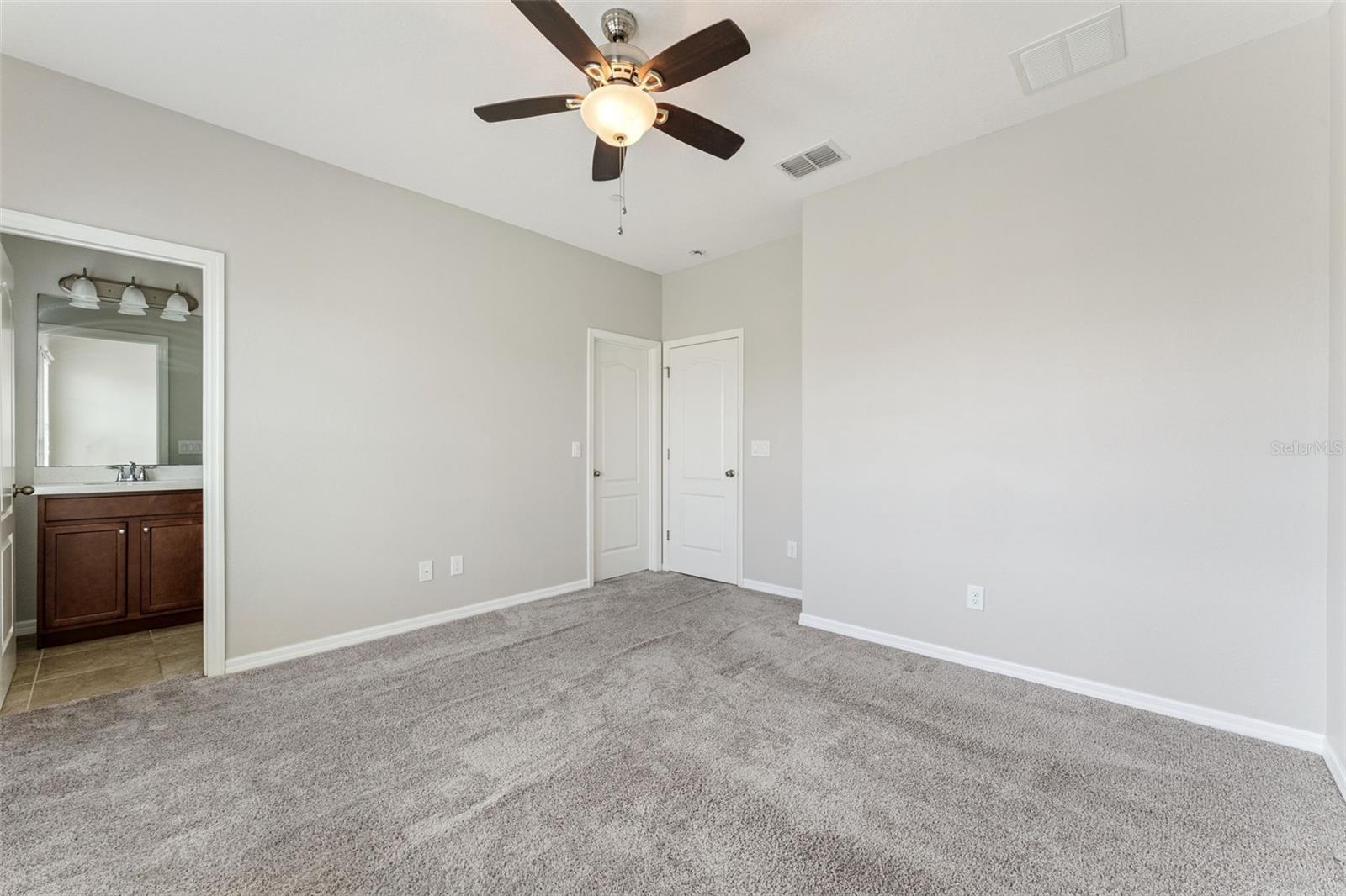 Image 16 of 51 For 101 Boardwalk Avenue