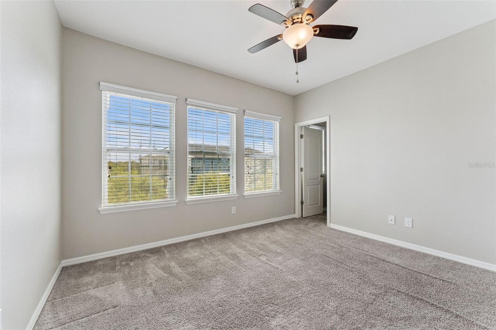 Image 17 of 51 For 101 Boardwalk Avenue