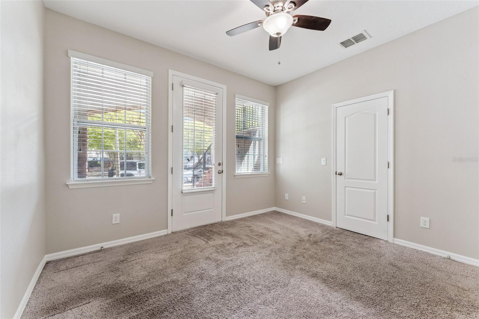 Image 21 of 51 For 101 Boardwalk Avenue