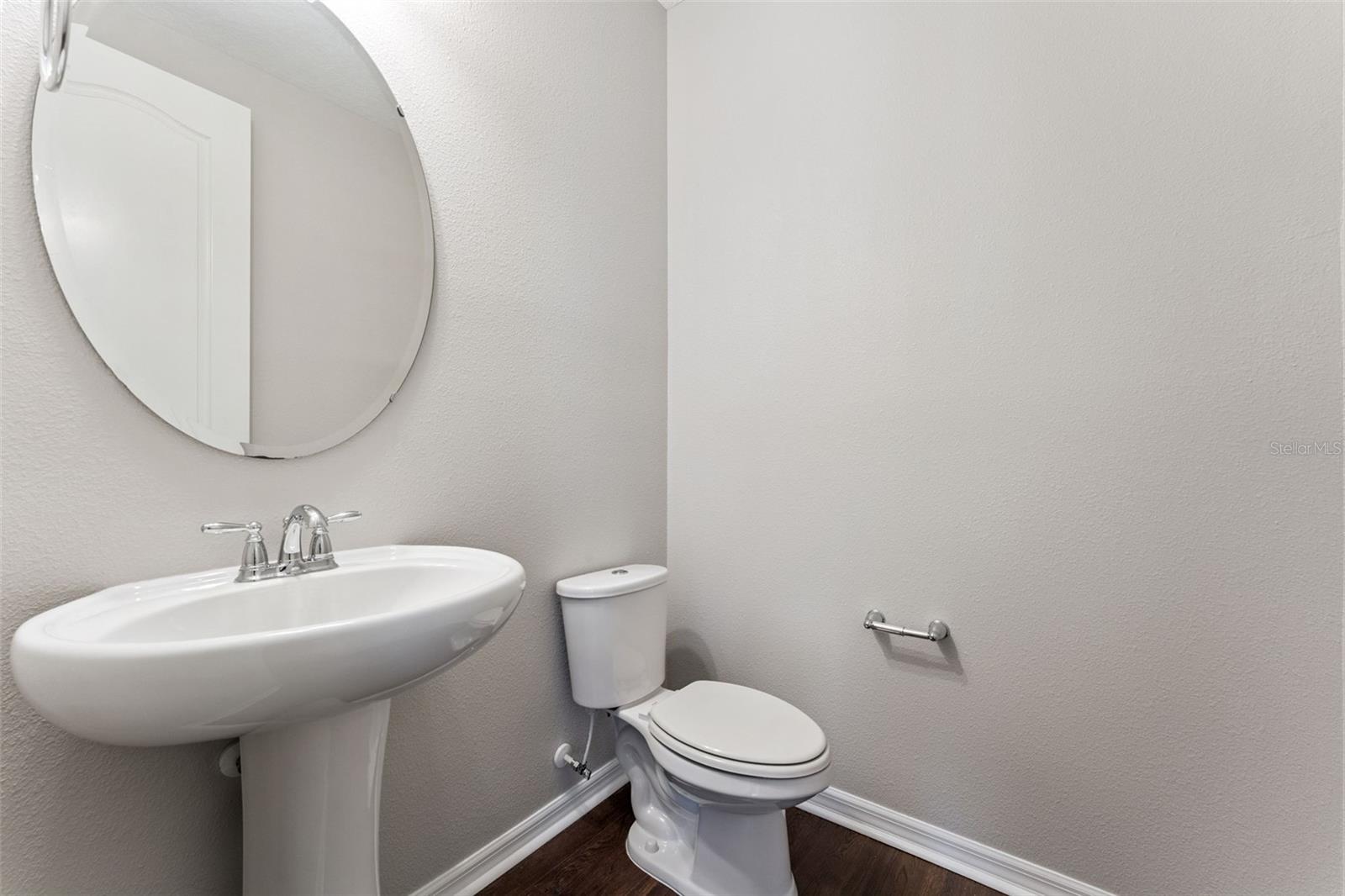 Image 26 of 51 For 101 Boardwalk Avenue