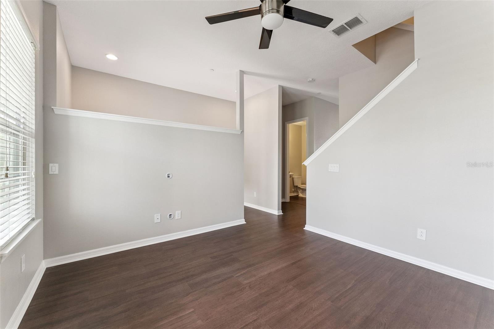 Image 6 of 51 For 101 Boardwalk Avenue