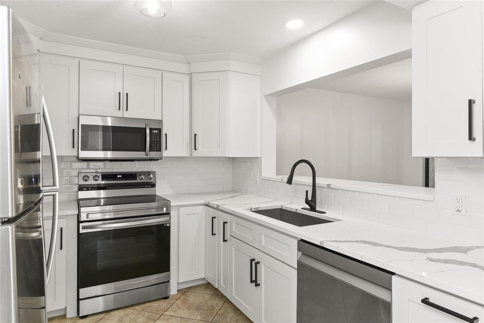 Image 13 of 35 For 1933 Saint Andrews Place 1933