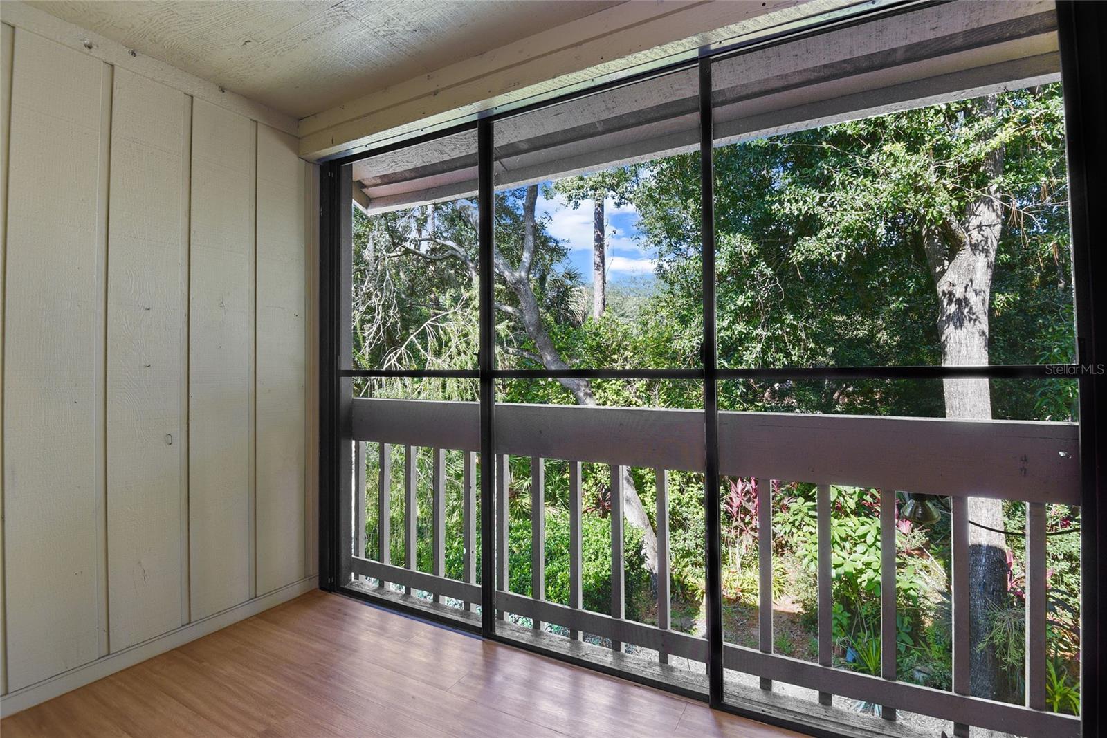 Image 23 of 35 For 1933 Saint Andrews Place 1933