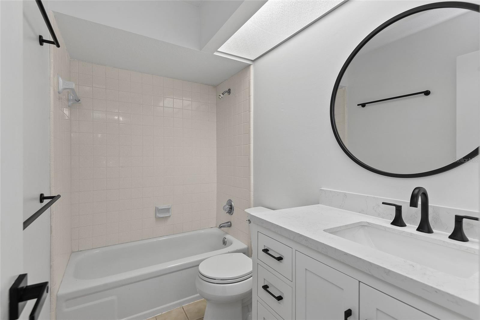 Image 29 of 35 For 1933 Saint Andrews Place 1933