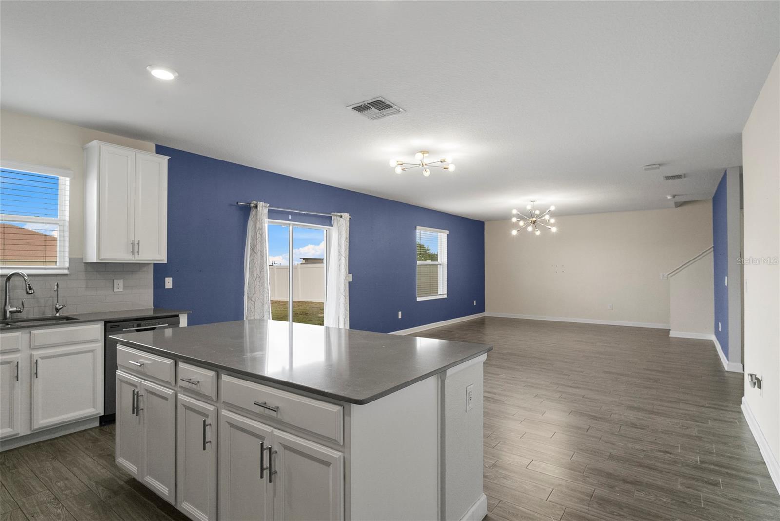 Image 10 of 24 For 144 Taft Drive