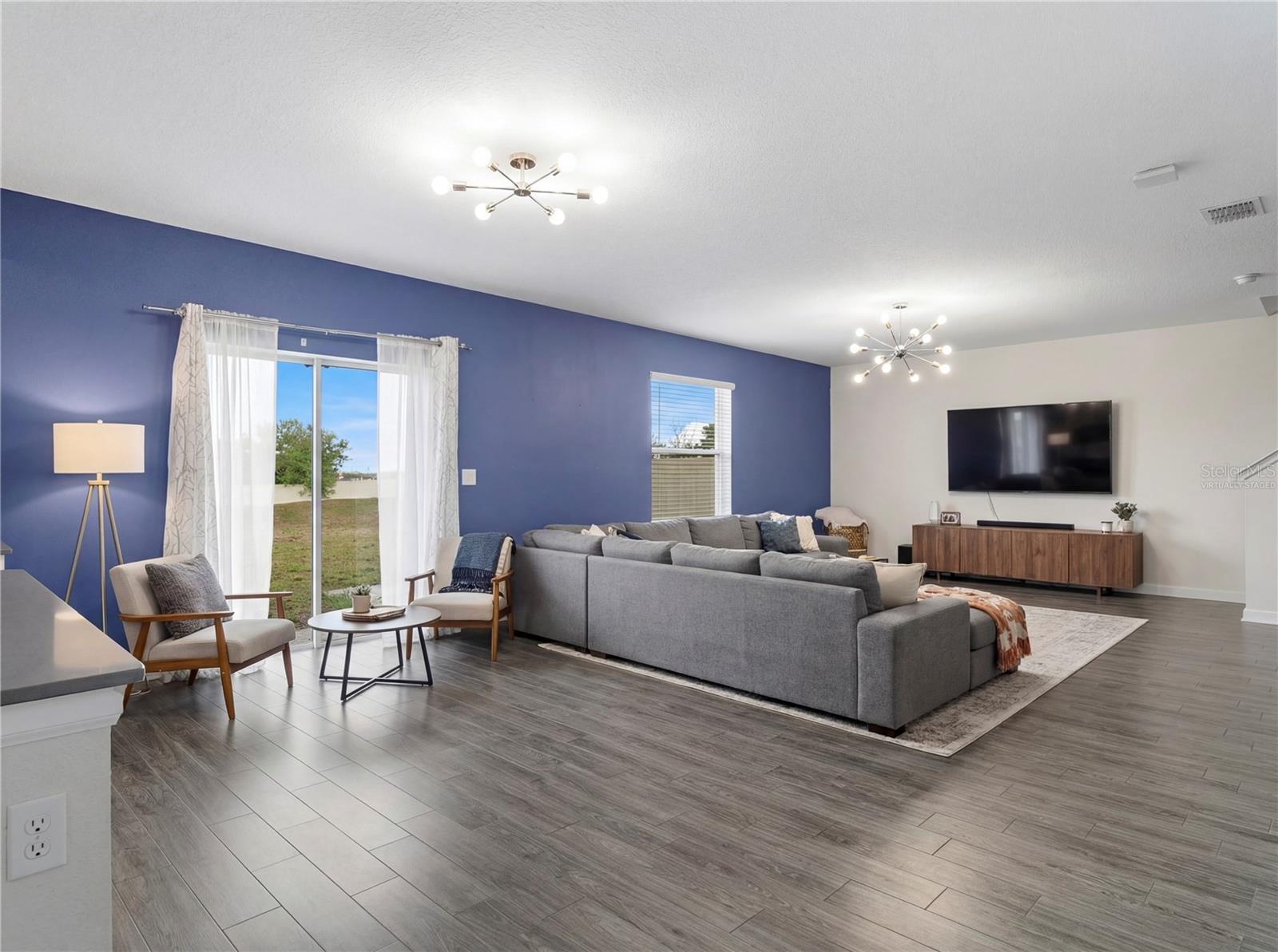 Image 6 of 24 For 144 Taft Drive