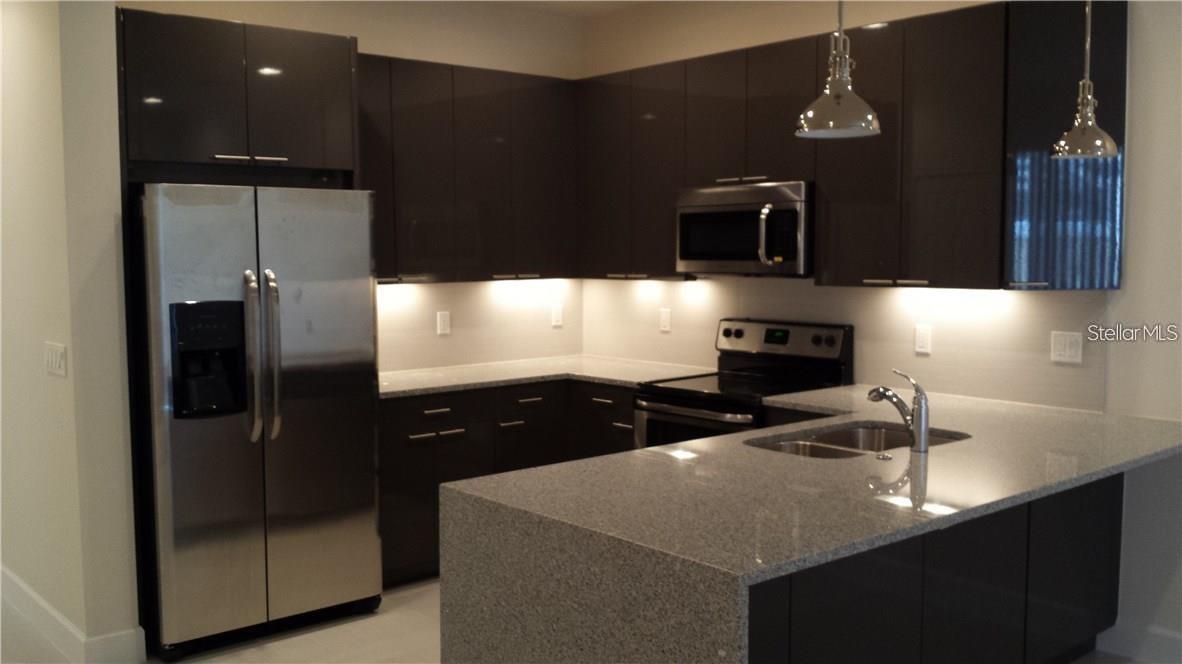 Image 5 of 18 For 17505 Placidity Avenue