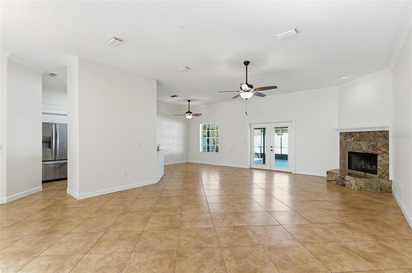 Image 4 of 25 For 1408 Spring Ridge Drive