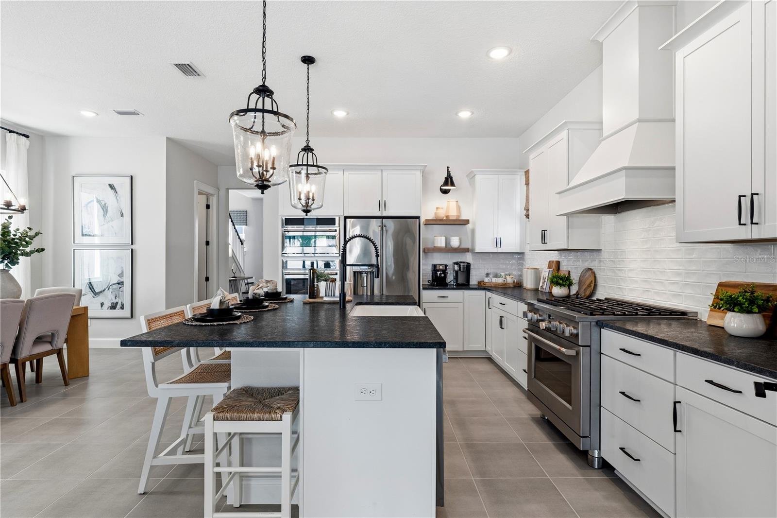 Image 12 of 67 For 15197 Blue Peacock Lane