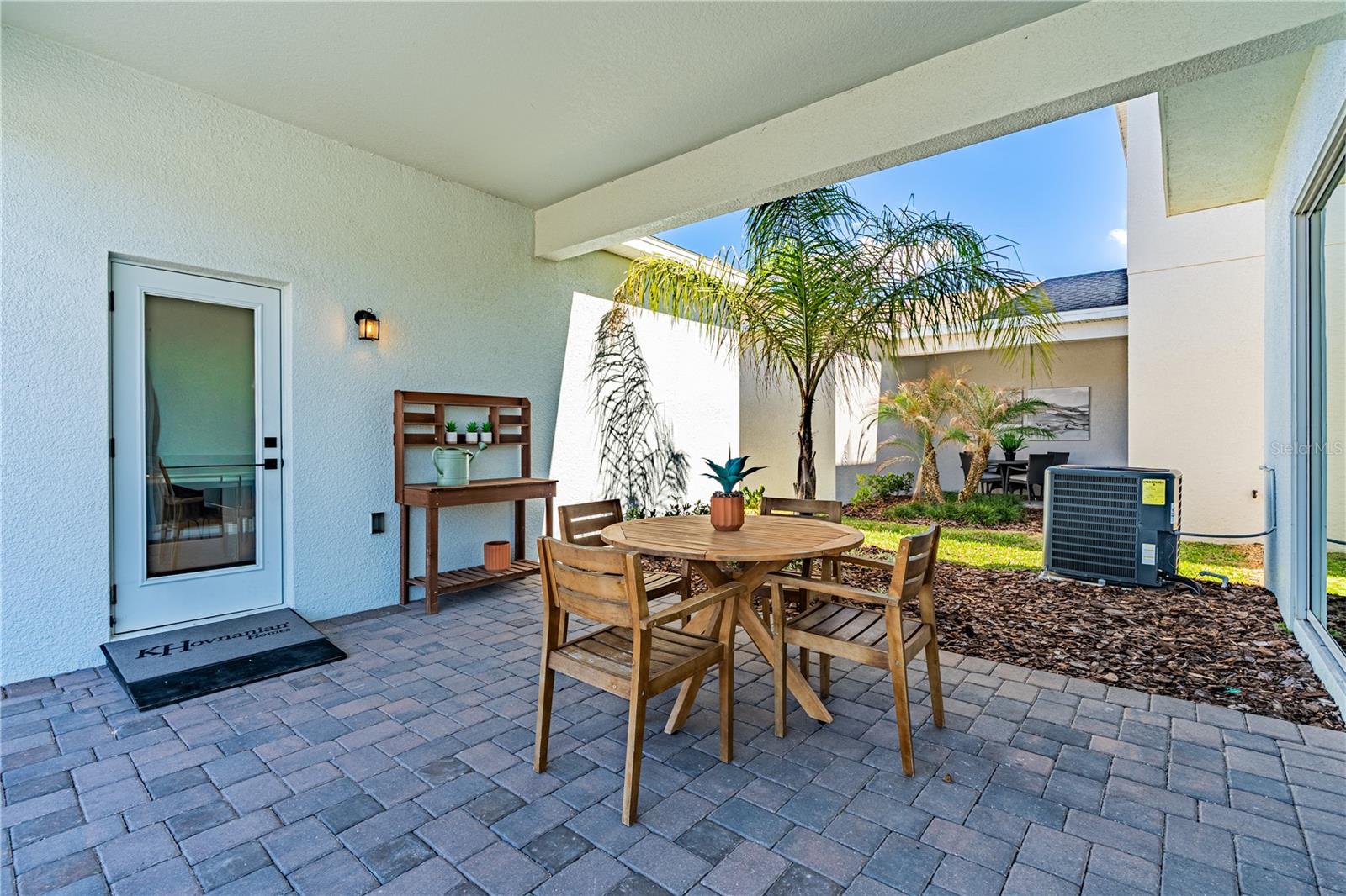 Image 16 of 67 For 15197 Blue Peacock Lane