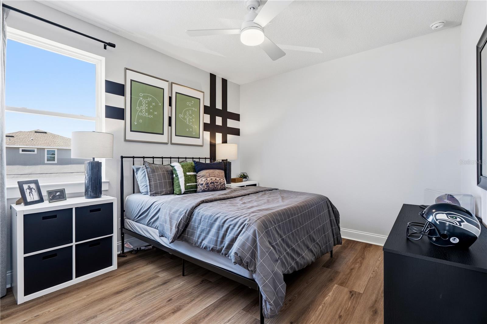 Image 34 of 67 For 15197 Blue Peacock Lane