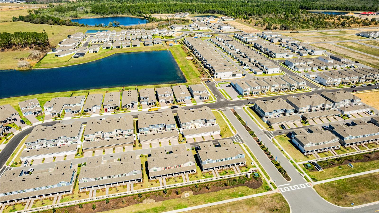 Image 45 of 67 For 15197 Blue Peacock Lane