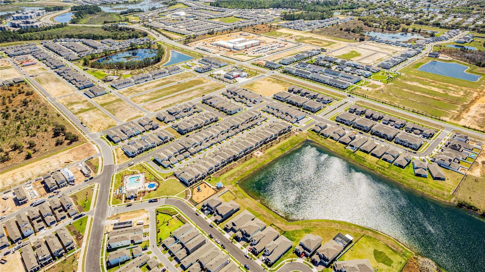 Image 58 of 67 For 15197 Blue Peacock Lane