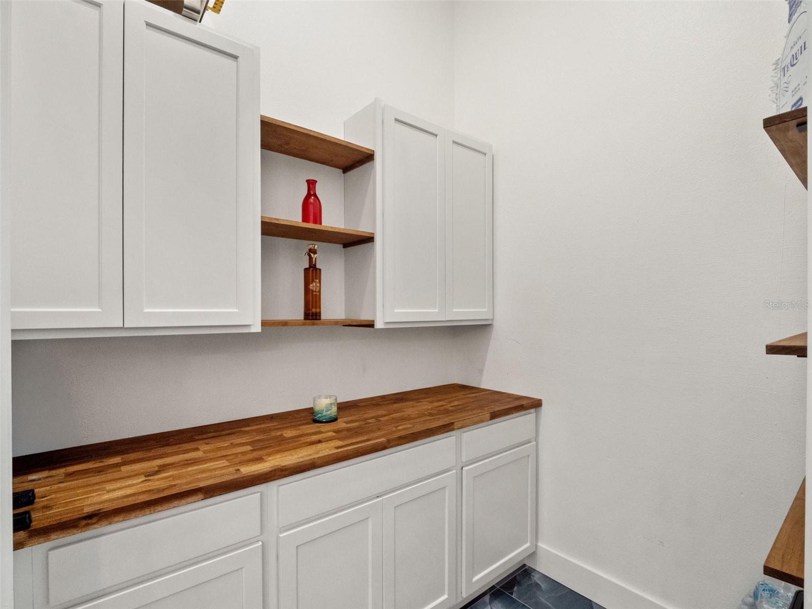 Image 15 of 43 For 9225 Hanging Vine Court