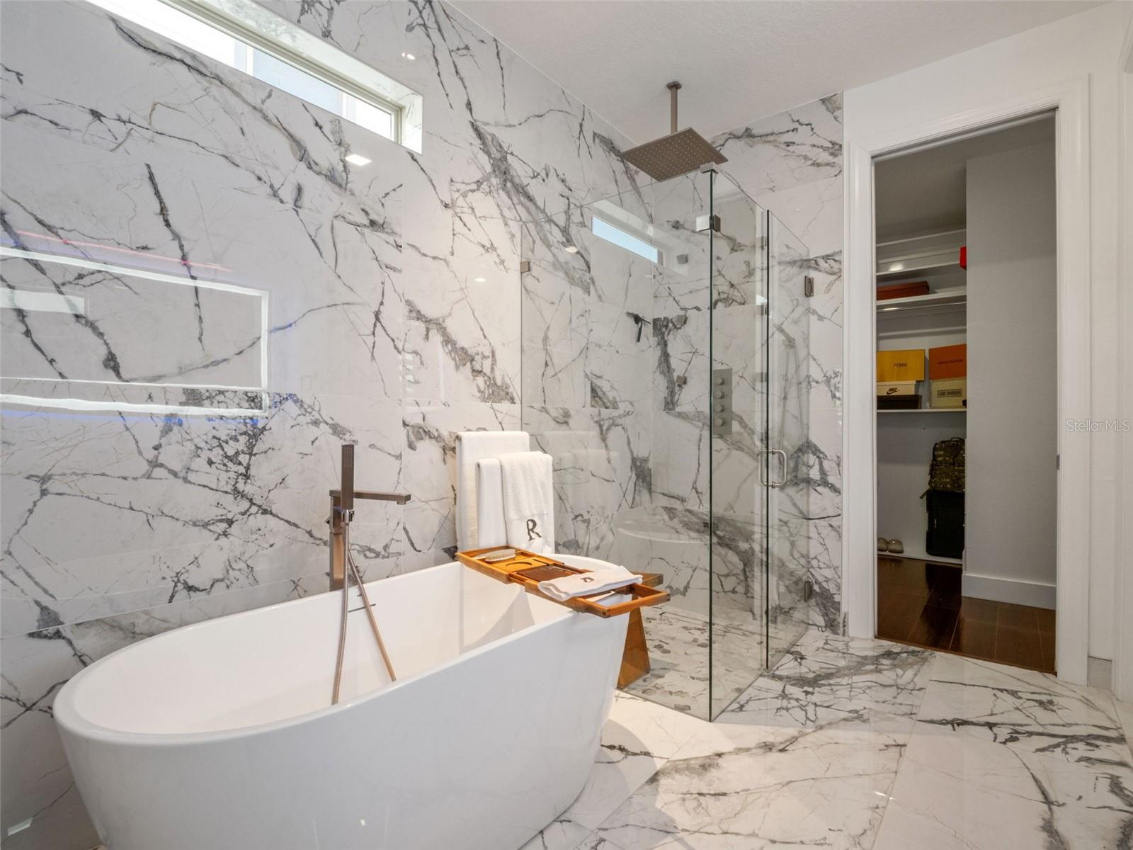 Image 21 of 43 For 9225 Hanging Vine Court