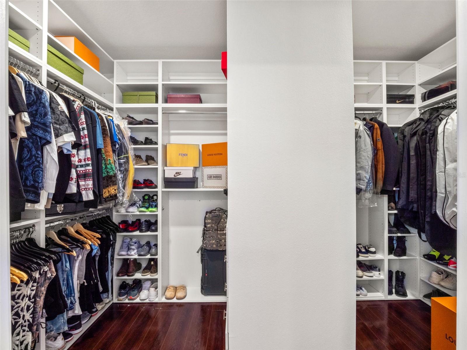 Image 24 of 43 For 9225 Hanging Vine Court