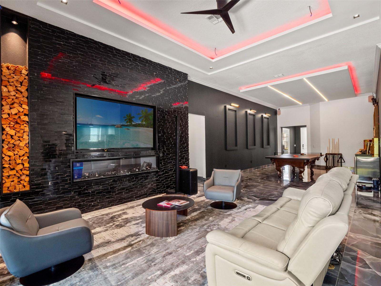 Image 8 of 43 For 9225 Hanging Vine Court