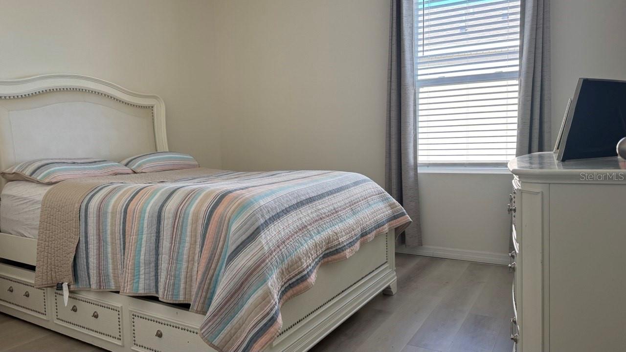 Image 11 of 39 For 1724 Post Oak Drive