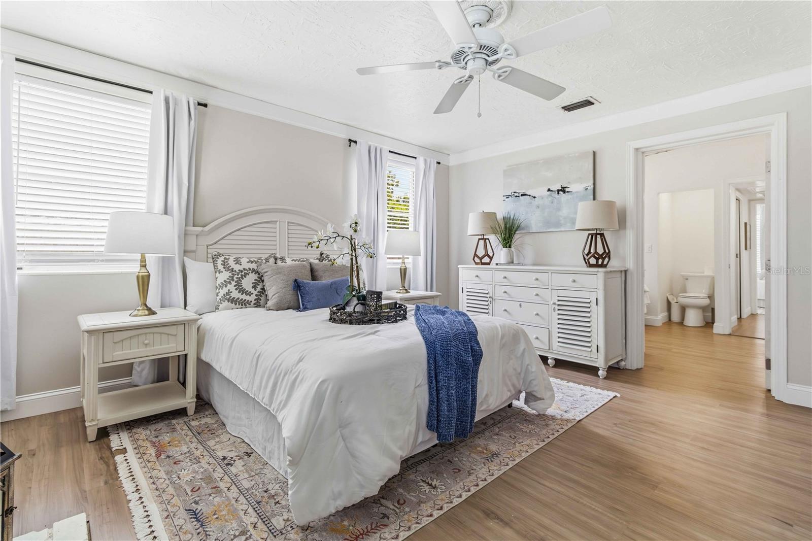 Image 13 of 32 For 1636 Grandview Way