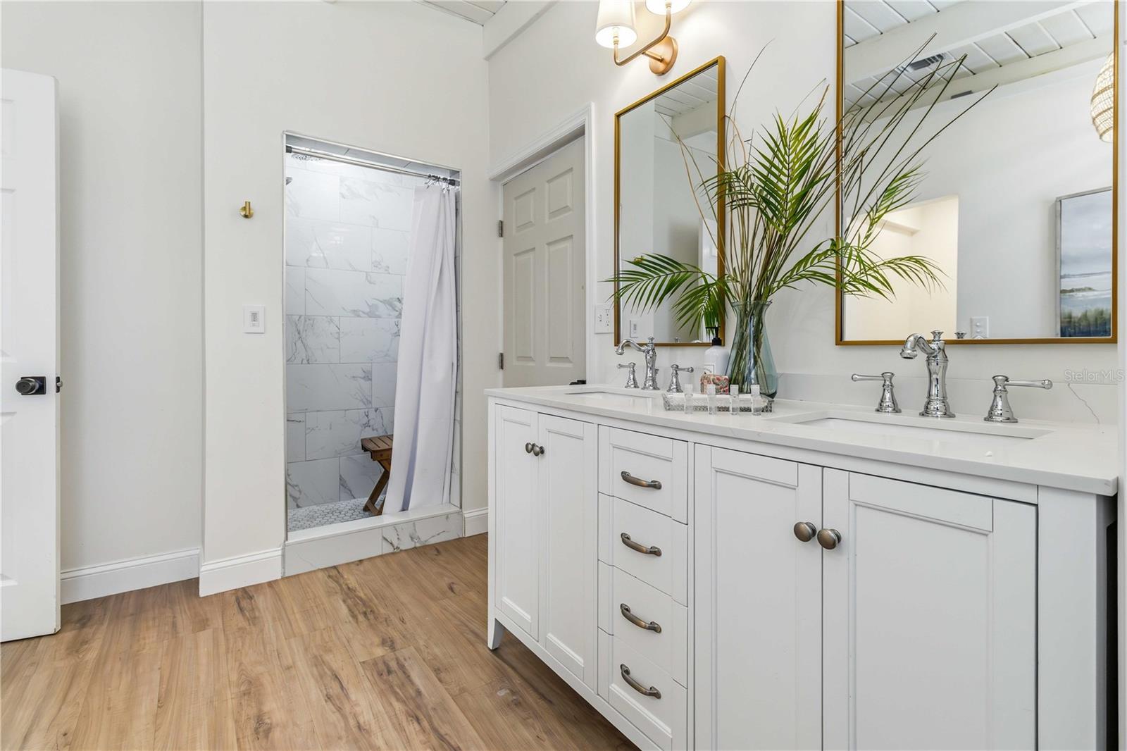 Image 16 of 32 For 1636 Grandview Way