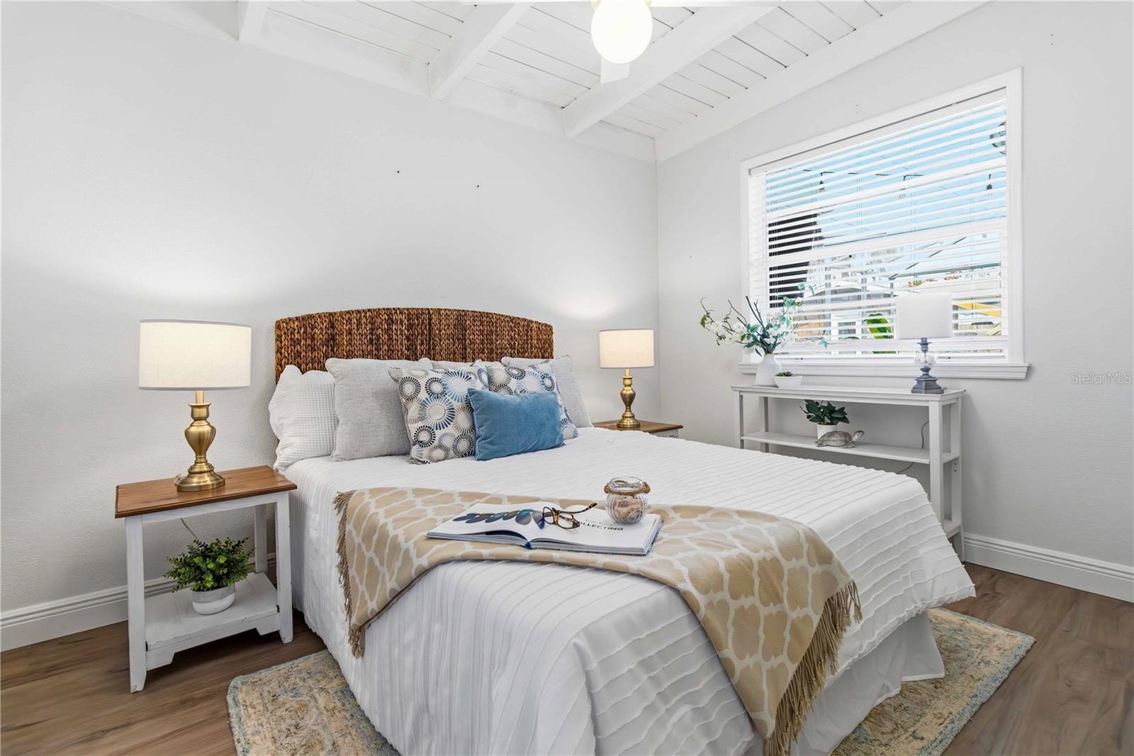 Image 21 of 32 For 1636 Grandview Way