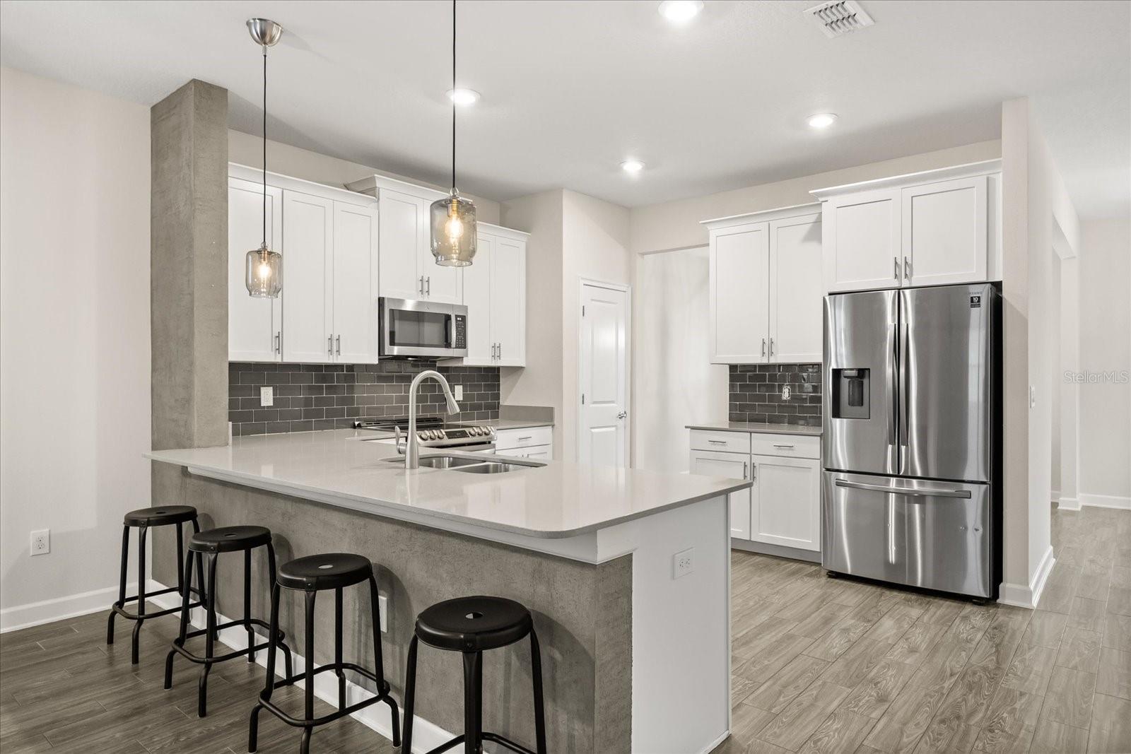 Image 5 of 88 For 11827 Philosophy Way