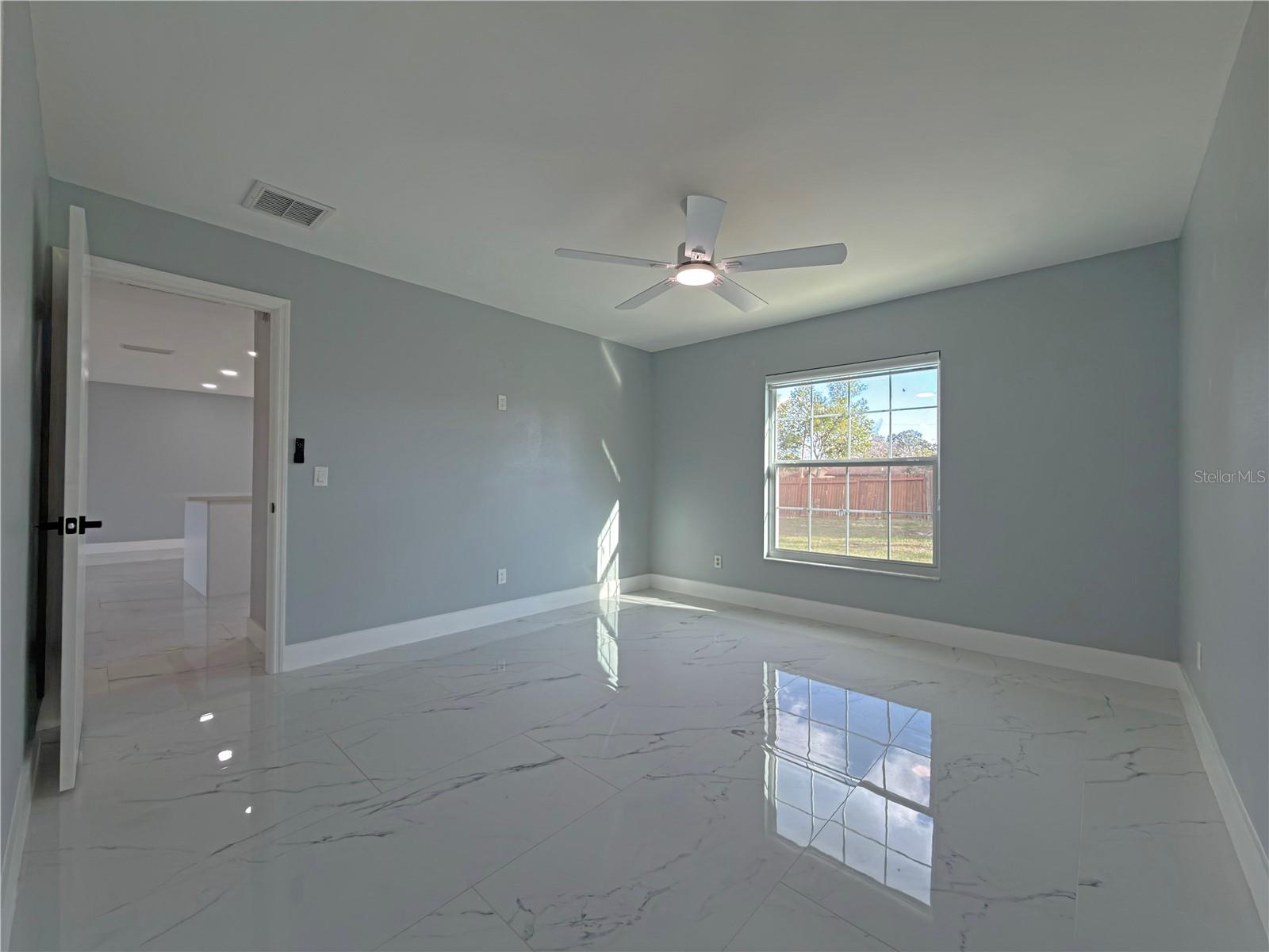 Image 23 of 43 For 1384 Valhalla Street