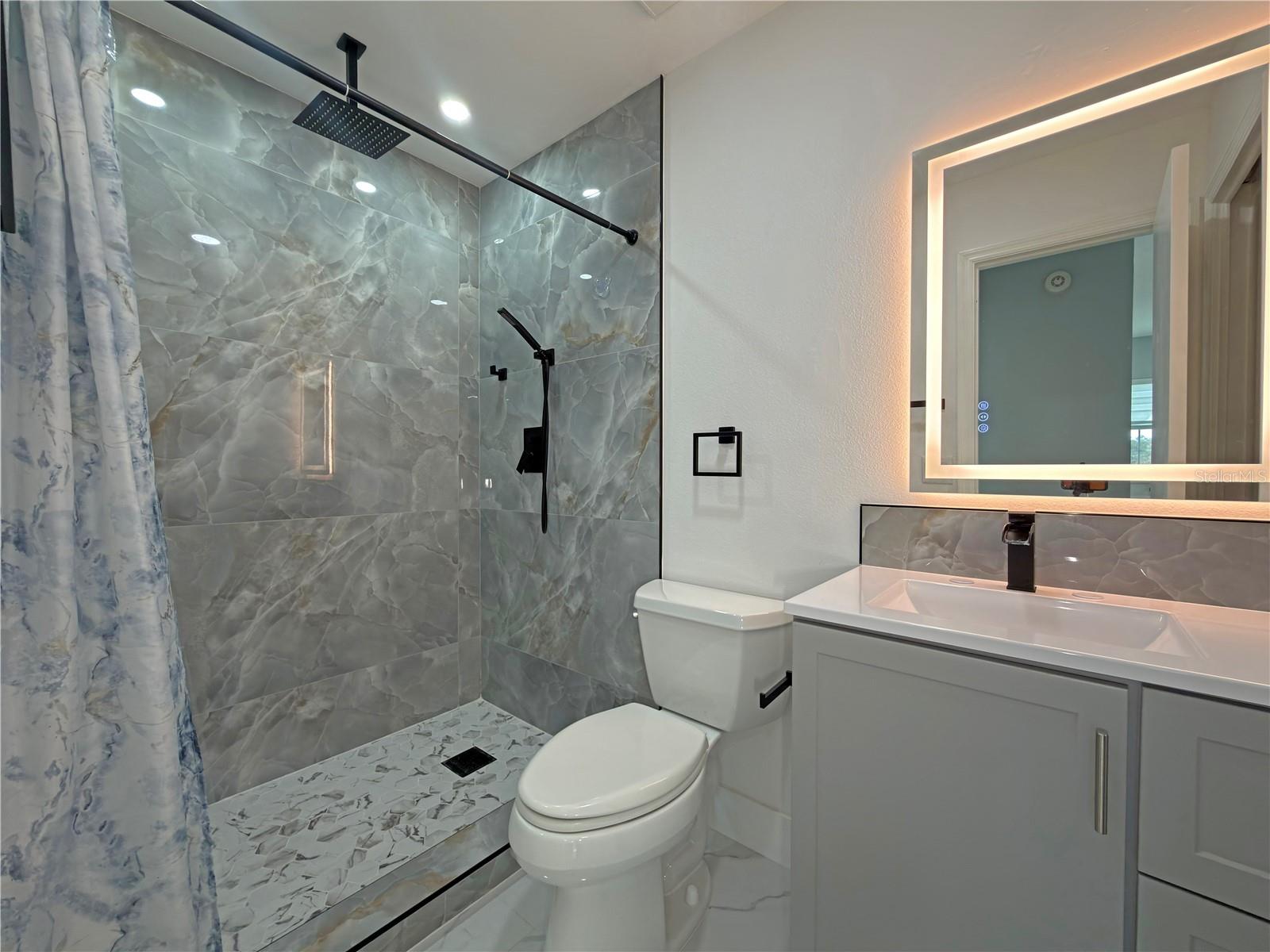 Image 26 of 43 For 1384 Valhalla Street