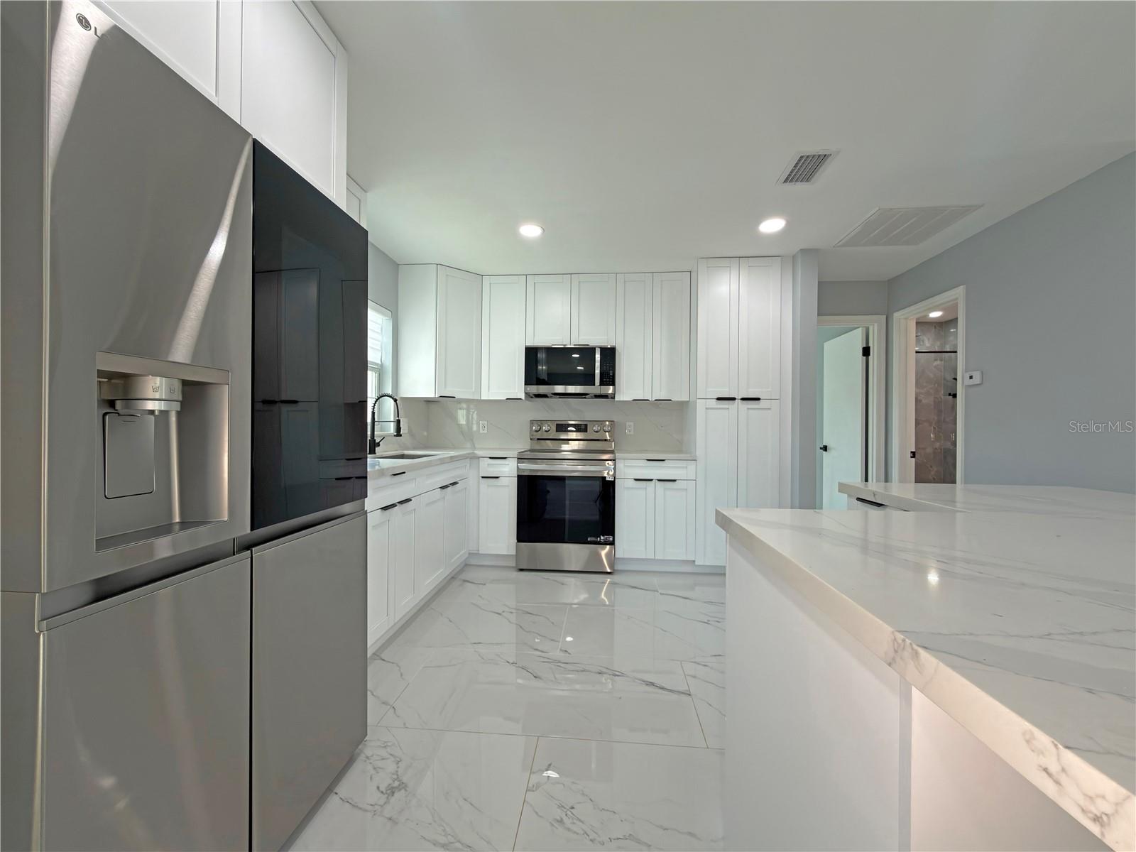 Image 7 of 43 For 1384 Valhalla Street