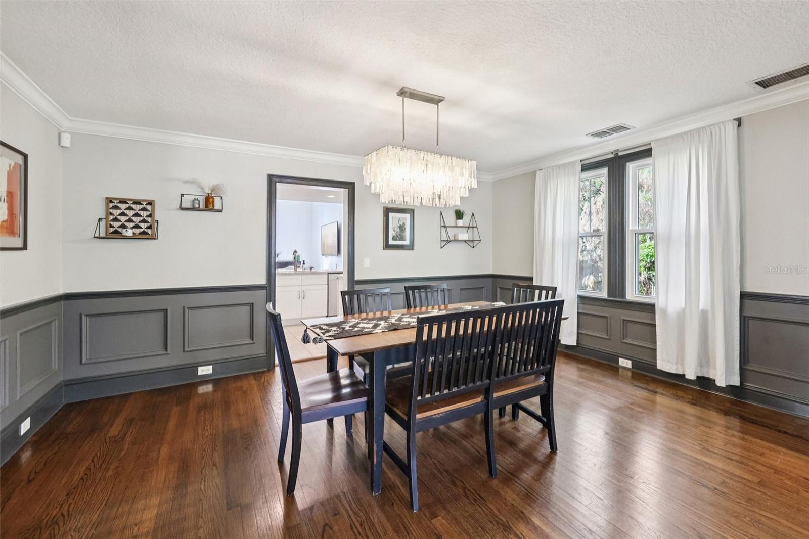 Image 6 of 42 For 442 Briercliff Drive