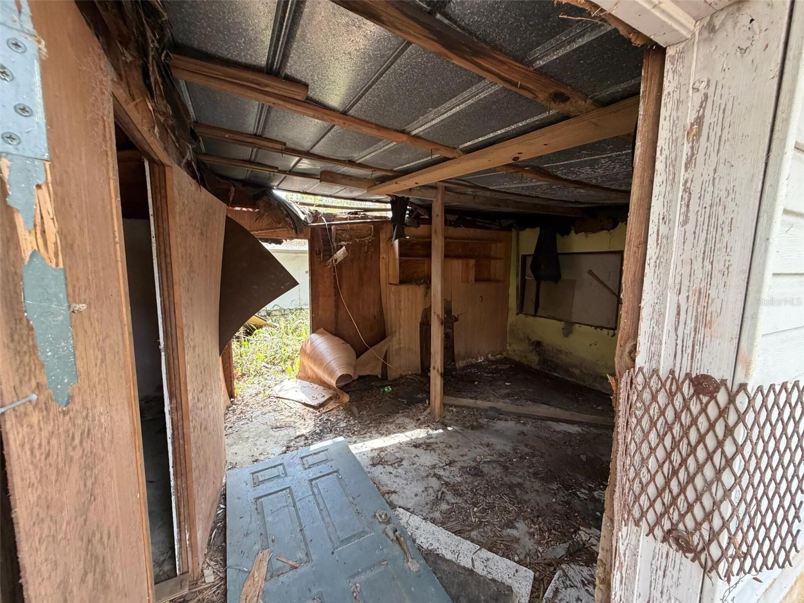 Image 8 of 10 For 980 Conant Avenue