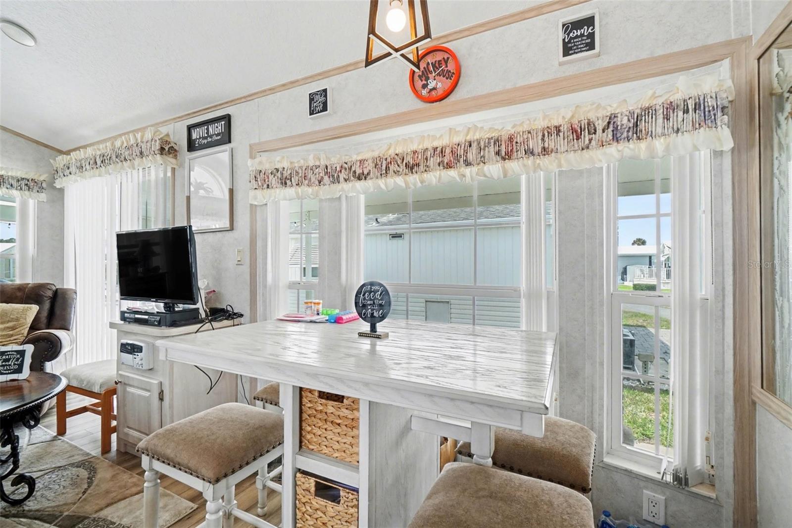 Image 11 of 26 For 9000 Us Highway 192 529