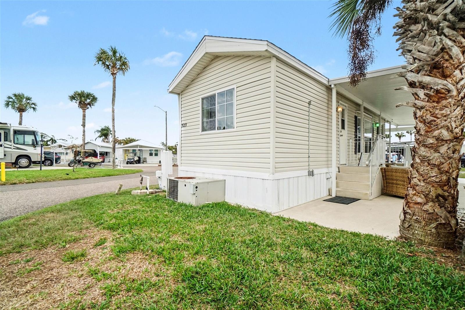 Image 2 of 26 For 9000 Us Highway 192 529