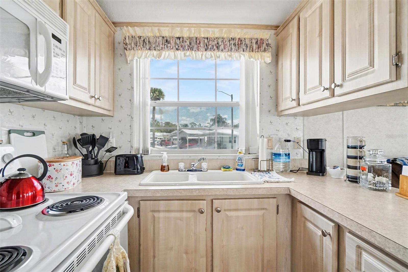 Image 9 of 26 For 9000 Us Highway 192 529