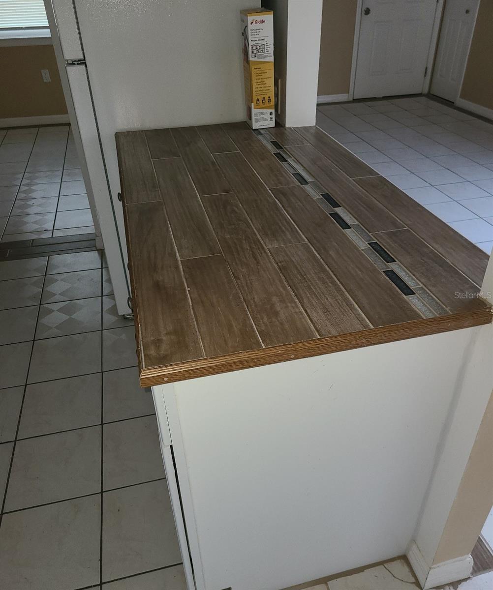 Image 18 of 22 For 4925 Sanoma Vlg  C