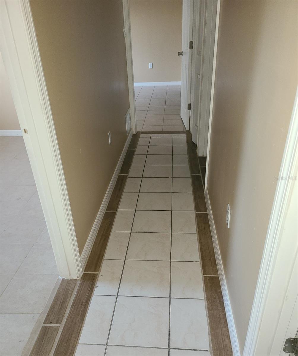 Image 21 of 22 For 4925 Sanoma Vlg  C