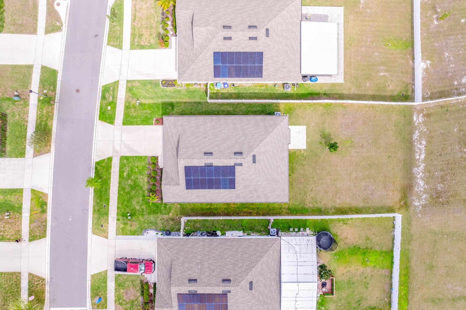 Listing photo id 23 for 5347 Travertine Street