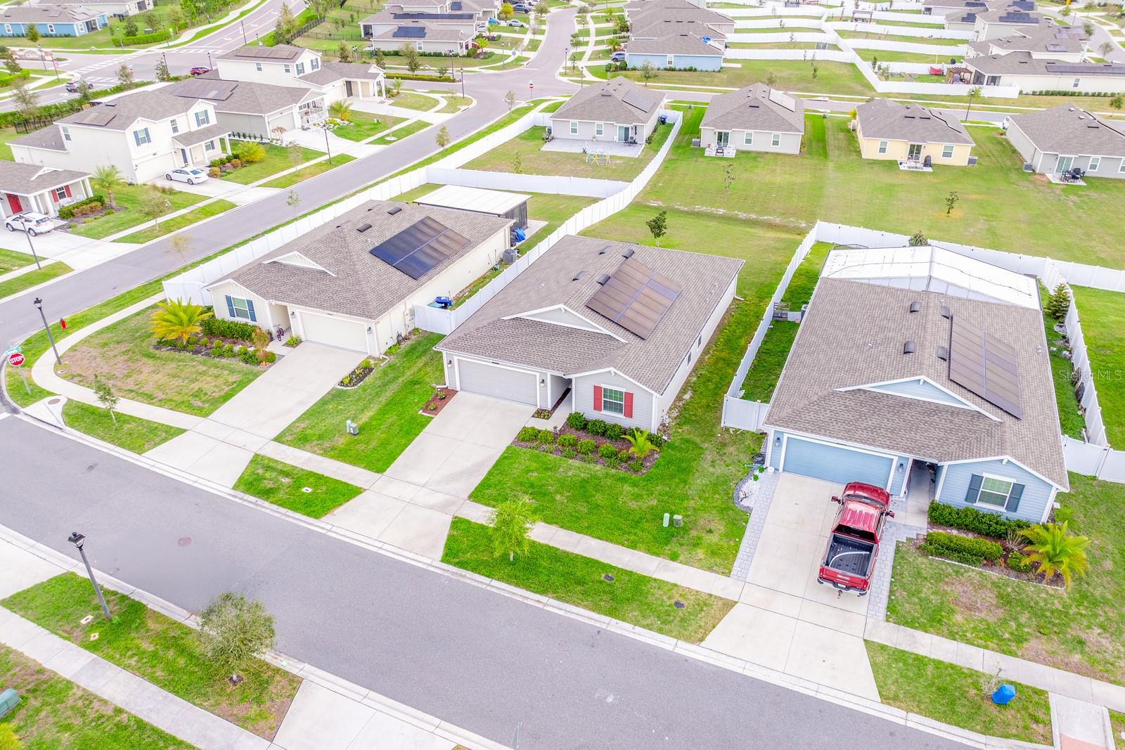 Listing photo id 26 for 5347 Travertine Street