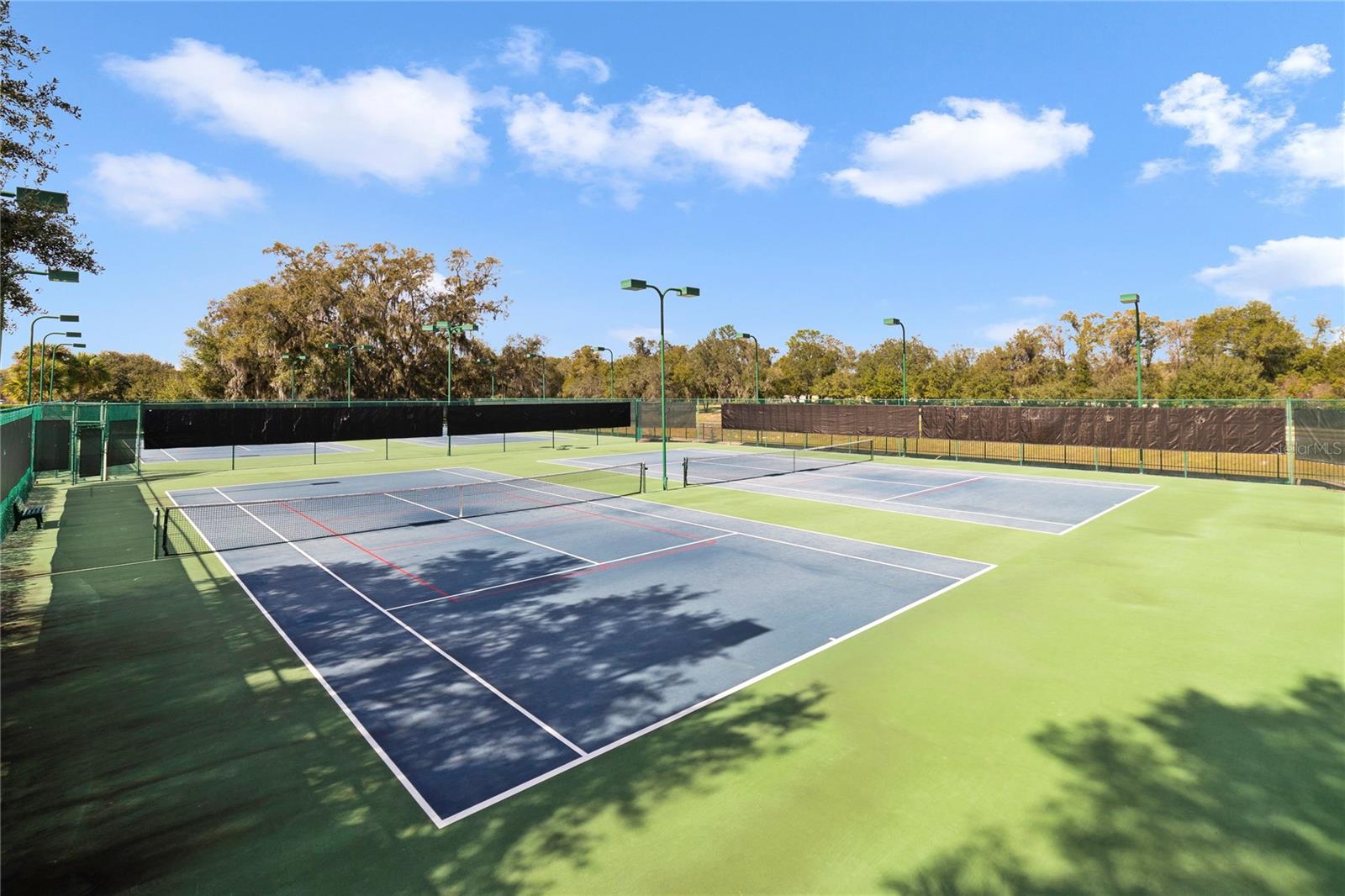 Listing photo id 30 for 5347 Travertine Street