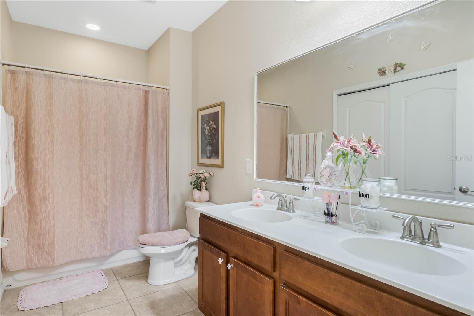 Image 13 of 34 For 1411 Pacific Road