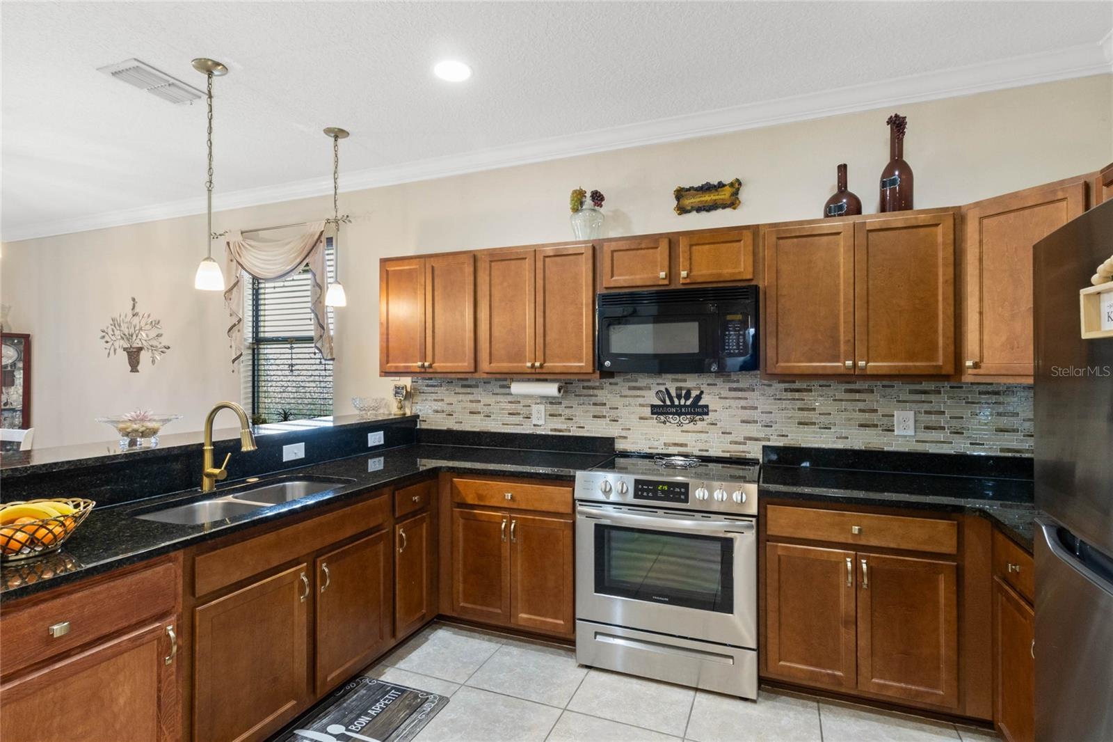 Image 9 of 34 For 1411 Pacific Road