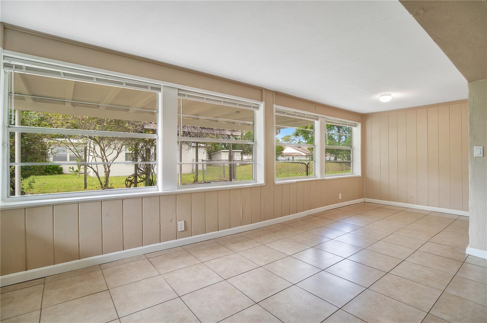 Image 4 of 8 For 11515 Baltic Street