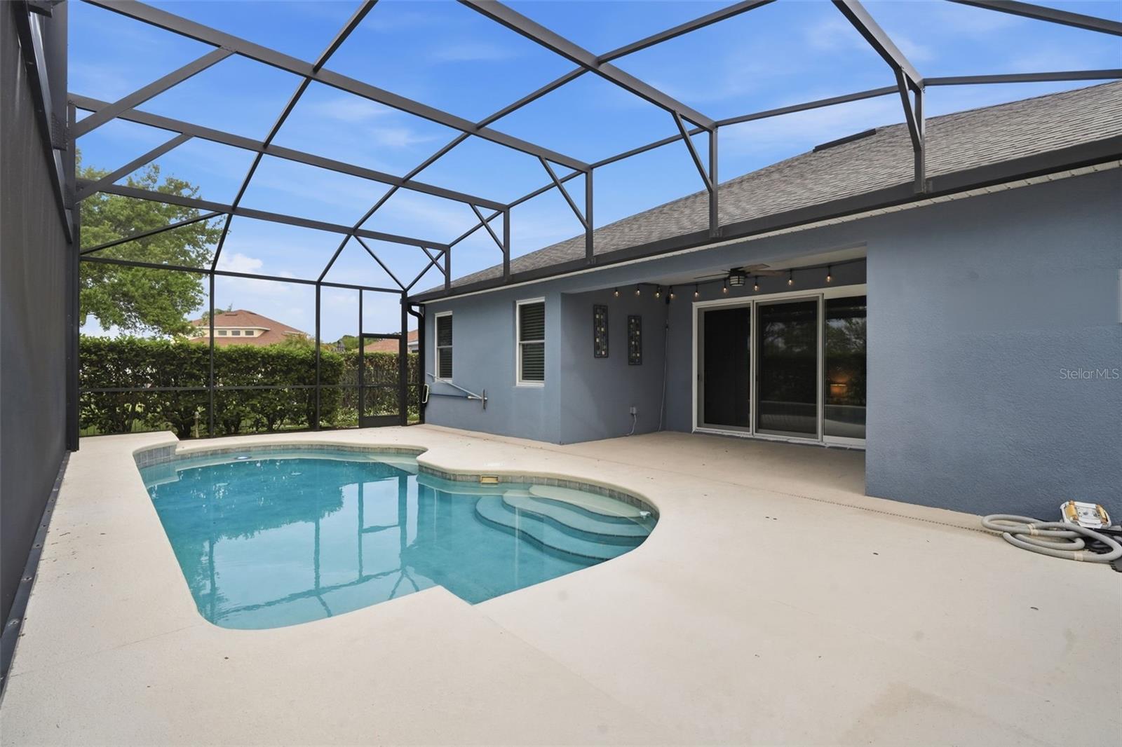 Image 35 of 44 For 2446 Strandhill Street