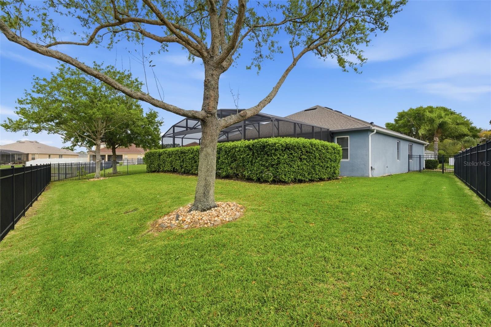 Image 43 of 44 For 2446 Strandhill Street